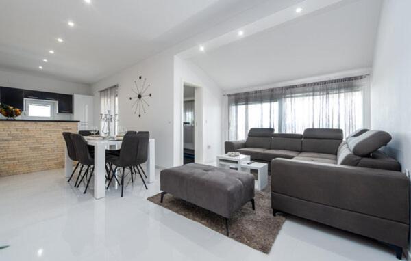Apartmant Shine Luxury 마슬레니차 외부 사진