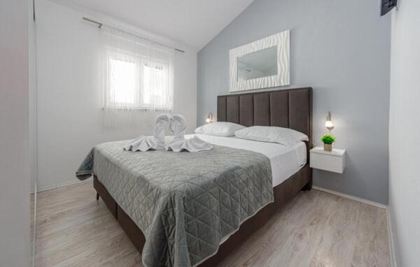 Apartmant Shine Luxury 마슬레니차 외부 사진