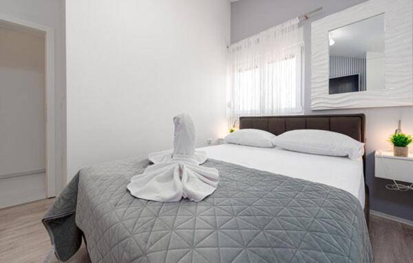Apartmant Shine Luxury 마슬레니차 외부 사진